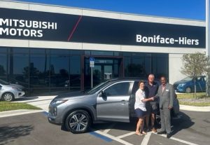 Diane Pelak with her New Mitsubishi Outlander